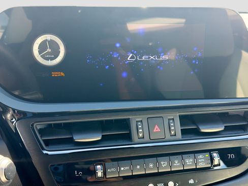 Used 2023 Lexus ES 350 F Sport w/ Accessory Package (Z2) image 33