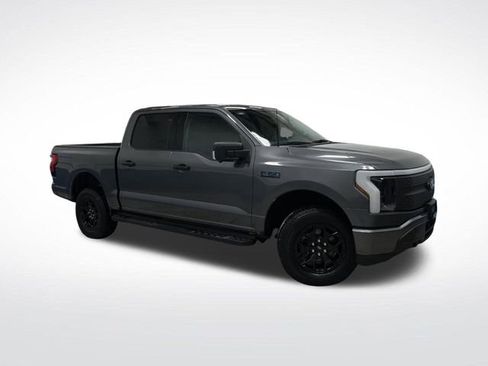 Used 2025 Ford F150 Lightning XLT image 43