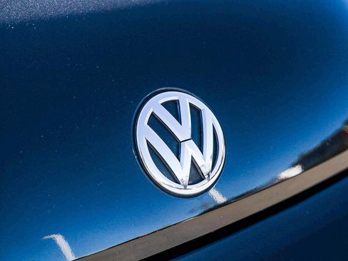 Used 2016 Volkswagen Beetle 1.8T SE image 6