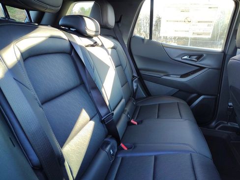 New 2026 Chevrolet Equinox LT w/ Convenience Package II image 10