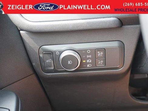 Used 2022 Ford Escape SEL image 28