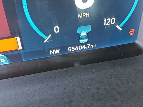 Certified 2023 Ford F150 Lariat w/ Equipment Group 502A High image 15