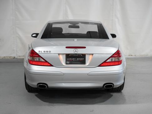 Used 2008 Mercedes-Benz SL 550 image 4