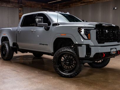 Used 2025 GMC Sierra 2500 AT4 w/ Technology Package