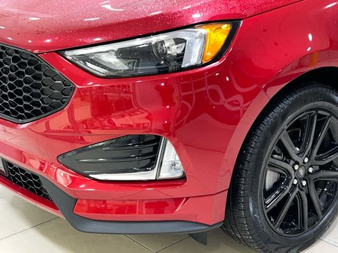 Used 2022 Ford Edge ST-Line w/ Class II Trailer Tow Package image 5