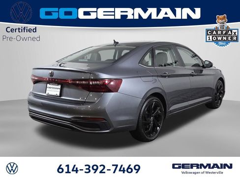 Certified 2025 Volkswagen Jetta SE w/ Sunroof Package FWD image 8