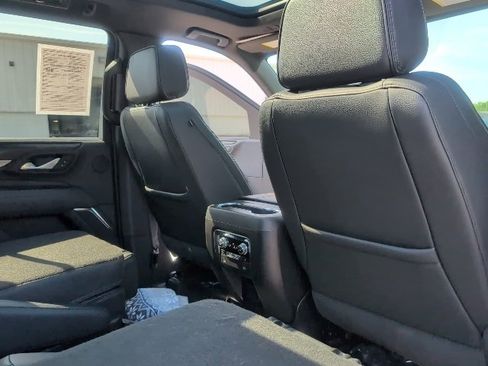 Used 2024 GMC Yukon Denali image 61