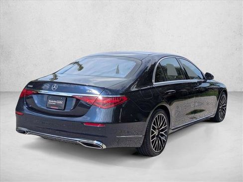 Certified 2022 Mercedes-Benz S 580 4MATIC Sedan image 5