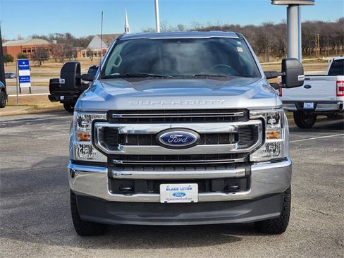 Used 2022 Ford F250 XLT w/ FX4 Off-Road Package image 2