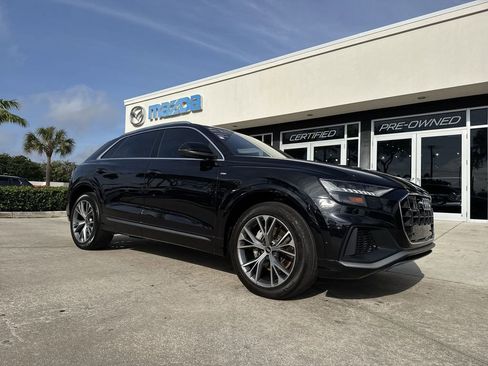 Used 2021 Audi Q8 Premium Plus w/ Premium Plus Package image 23