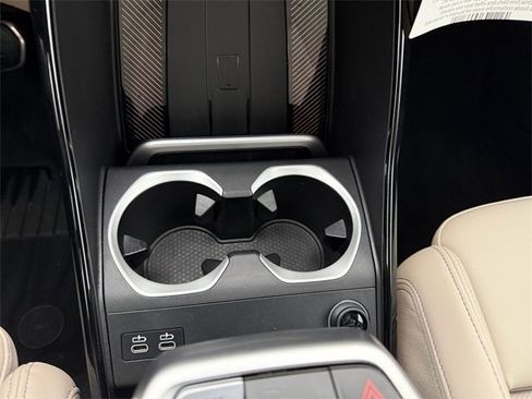 Certified 2025 BMW X1 M35i w/ Premium Package image 28