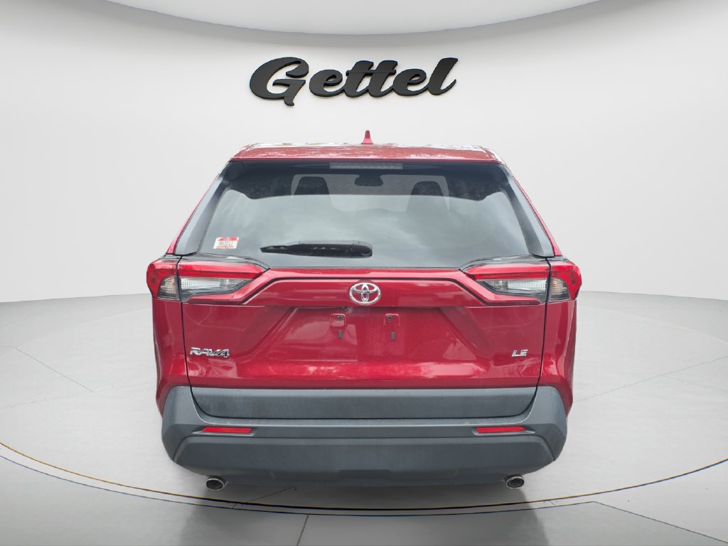Used 2023 Toyota RAV4 LE FWD image 5