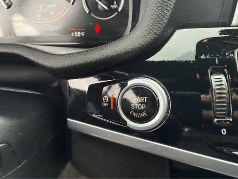 Used 2017 BMW X3 xDrive28i image 12