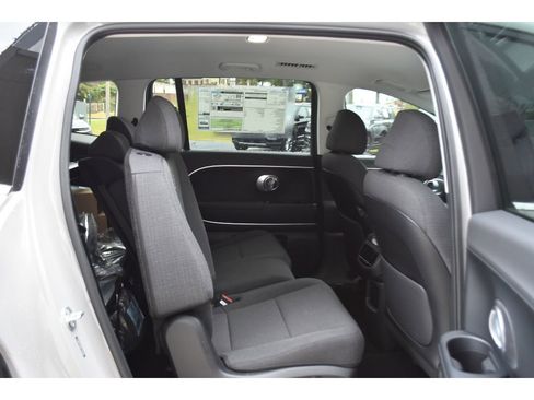 New 2026 Hyundai Ioniq 9 SE image 16