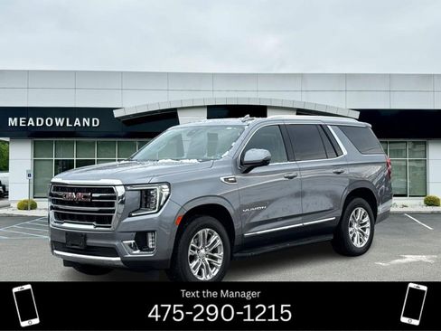 Used 2022 GMC Yukon SLT w/ SLT Premium Package image 1