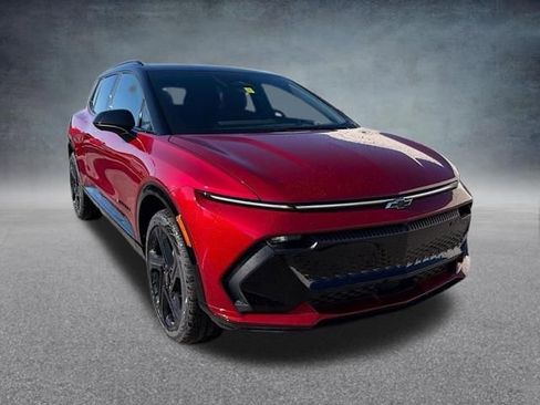 New 2026 Chevrolet Equinox EV RS AWD/4WD image 8