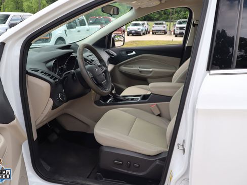 Used 2017 Ford Escape SE FWD image 26