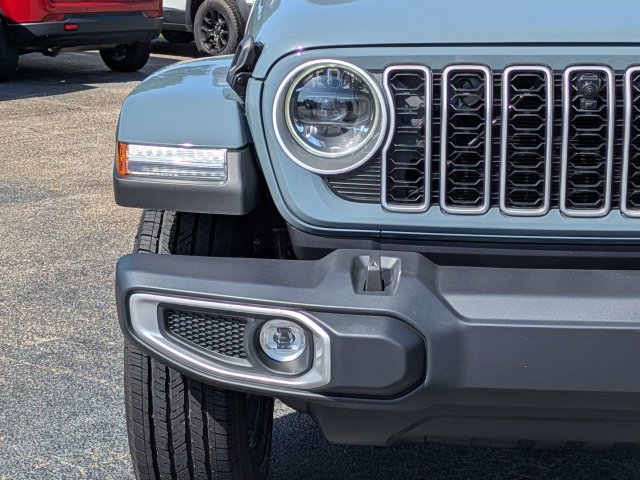 New 2026 Jeep Wrangler Unlimited Sahara AWD/4WD image 10