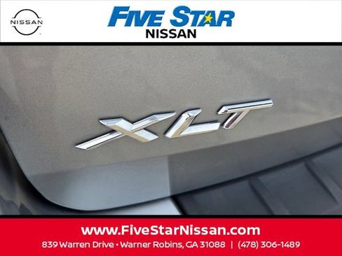 Used 2023 Ford Explorer XLT RWD image 11