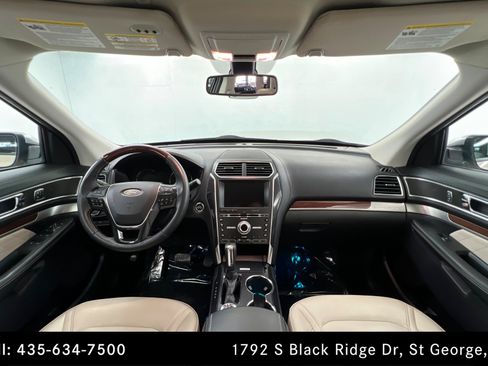 Used 2018 Ford Explorer Platinum AWD/4WD image 9