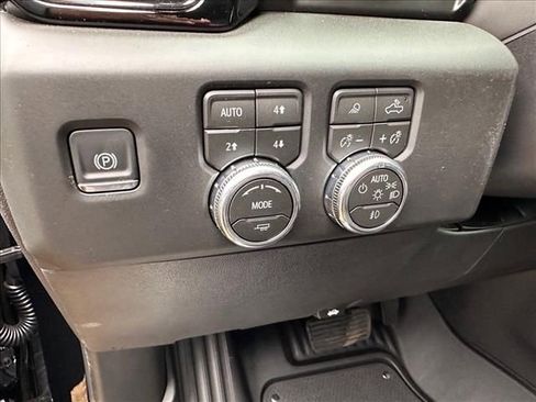 New 2026 GMC Sierra 1500 AT4 w/ AT4 Premium Package AWD/4WD image 28