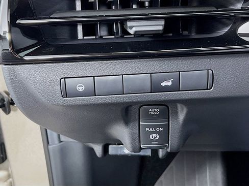 New 2026 Nissan Murano SL image 9