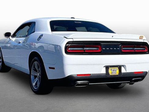 Used 2021 Dodge Challenger SXT image 11