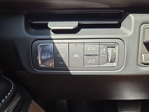 Used 2026 GMC Sierra EV Denali AWD/4WD image 21