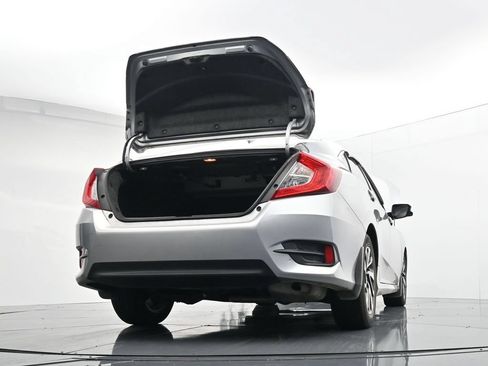 Used 2018 Honda Civic EX image 30