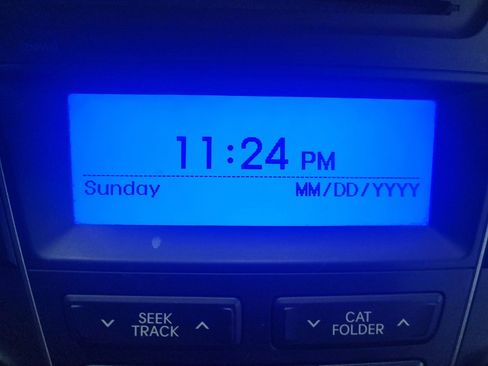 Used 2014 Hyundai Santa Fe Sport image 25