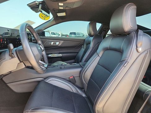Used 2025 Ford Mustang Premium RWD image 17