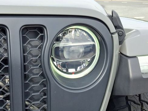 Used 2021 Jeep Wrangler Unlimited Rubicon AWD/4WD image 9