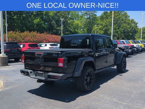 Used 2024 Jeep Gladiator Sport AWD/4WD image 5