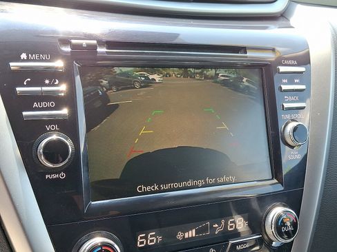 Used 2023 Nissan Murano SV w/ SV Midnight Edition Package AWD/4WD image 17
