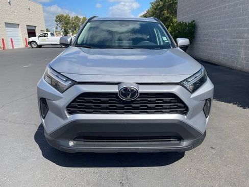 Used 2025 Toyota RAV4 XLE FWD image 2