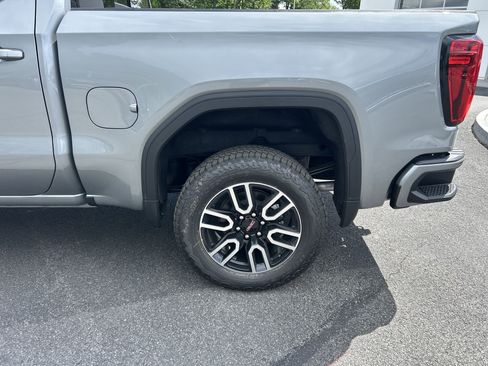 New 2026 GMC Sierra 1500 AT4 w/ AT4 Premium Package AWD/4WD image 6