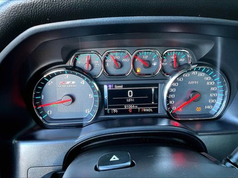 Used 2018 Chevrolet Silverado 1500 LT w/ Texas Edition image 19