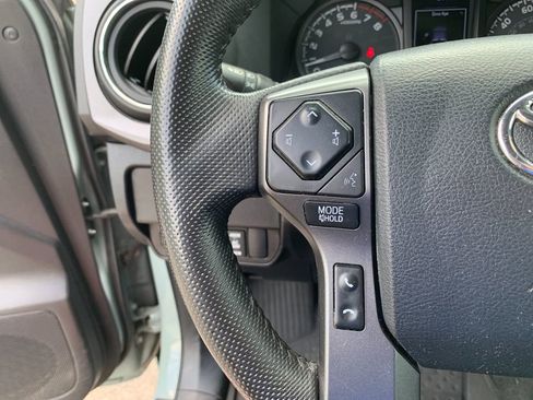 Used 2023 Toyota Tacoma TRD Sport AWD/4WD image 28