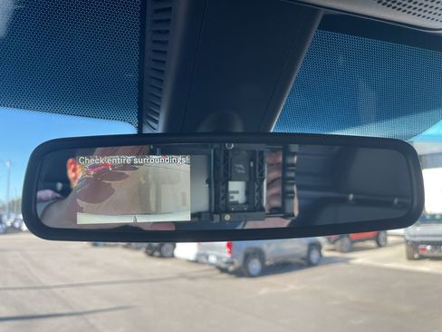 Used 2025 Mercedes-Benz Sprinter 2500 image 19