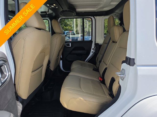Certified 2019 Jeep Wrangler Unlimited Sahara AWD/4WD image 13