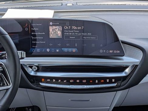 Certified 2024 Cadillac Lyriq Luxury AWD/4WD image 22