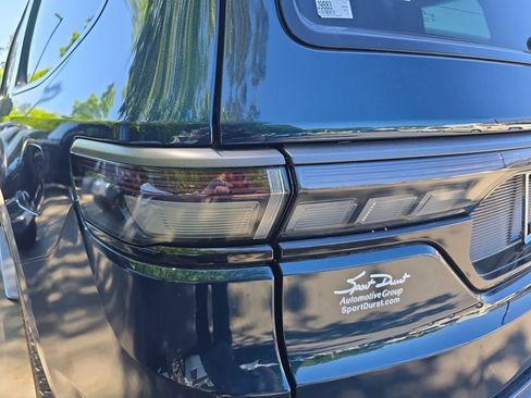 New 2026 Jeep Grand Wagoneer 4WD image 37