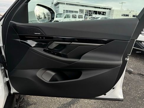 New 2026 BMW 530i xDrive w/ Premium Package image 14