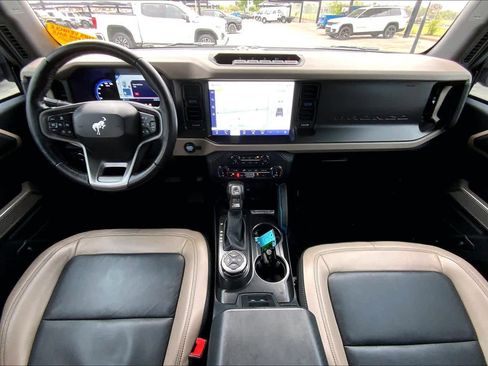 Used 2022 Ford Bronco Wildtrak image 14