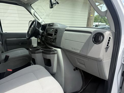 Used 2023 Ford E-350 and Econoline 350 Super Duty w/ Power Windows & Locks Group RWD image 14