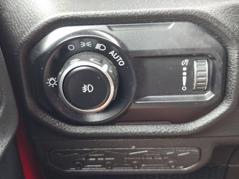 Used 2024 Jeep Wrangler Unlimited Sport AWD/4WD image 20