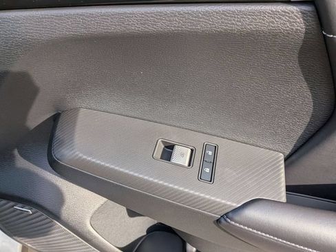 New 2026 Mitsubishi Outlander SE FWD image 32