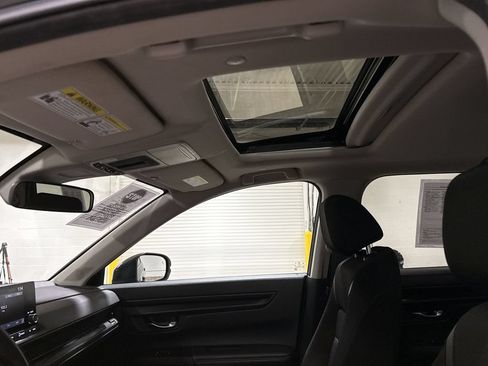 Used 2025 Honda CR-V EX image 19