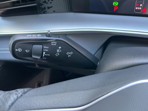 New 2026 Volkswagen Tiguan SE R-Line image 35