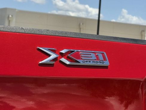 Used 2019 GMC Sierra 1500 SLT w/ SLT Convenience Package AWD/4WD image 38